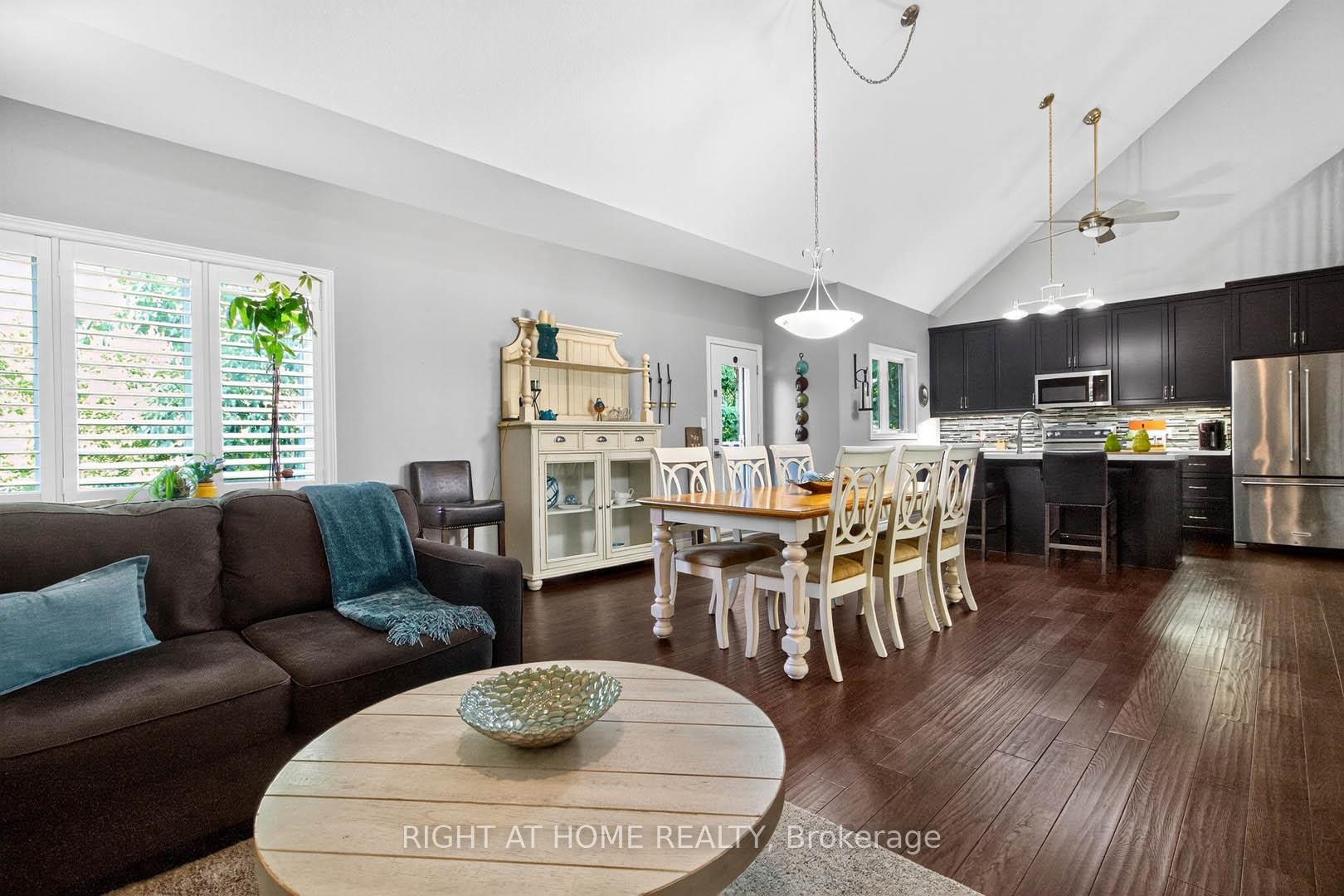 Photo 14 of 18 Rolling Lane, Hamilton, Gershome — HOMEH