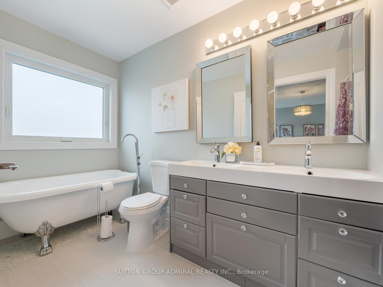 Photo 23 of 29 Daniel Reaman Crescent, Vaughan, Patterson — HOMEH