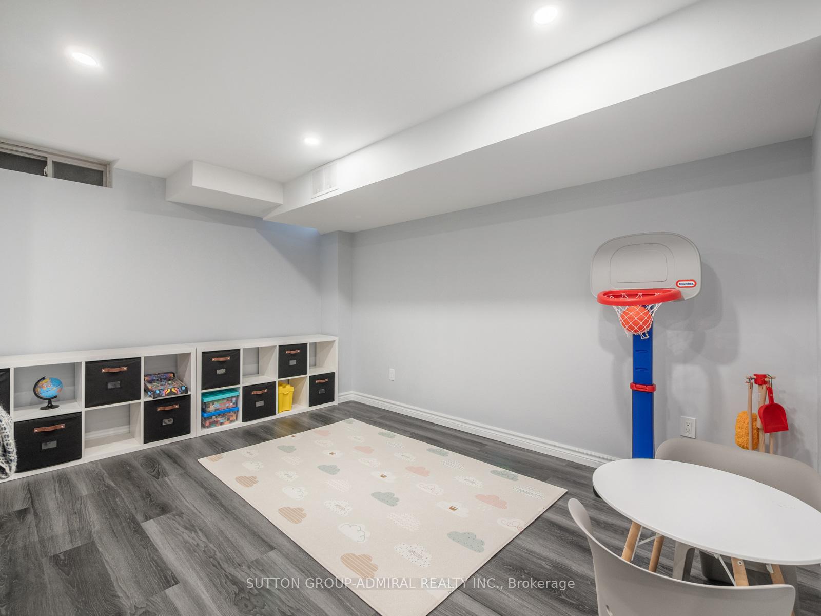 Photo 34 of 29 Daniel Reaman Crescent, Vaughan, Patterson — HOMEH
