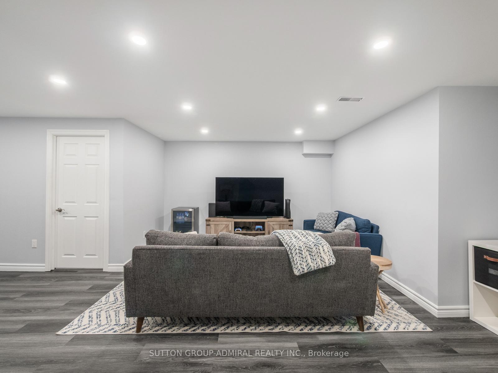 Photo 35 of 29 Daniel Reaman Crescent, Vaughan, Patterson — HOMEH