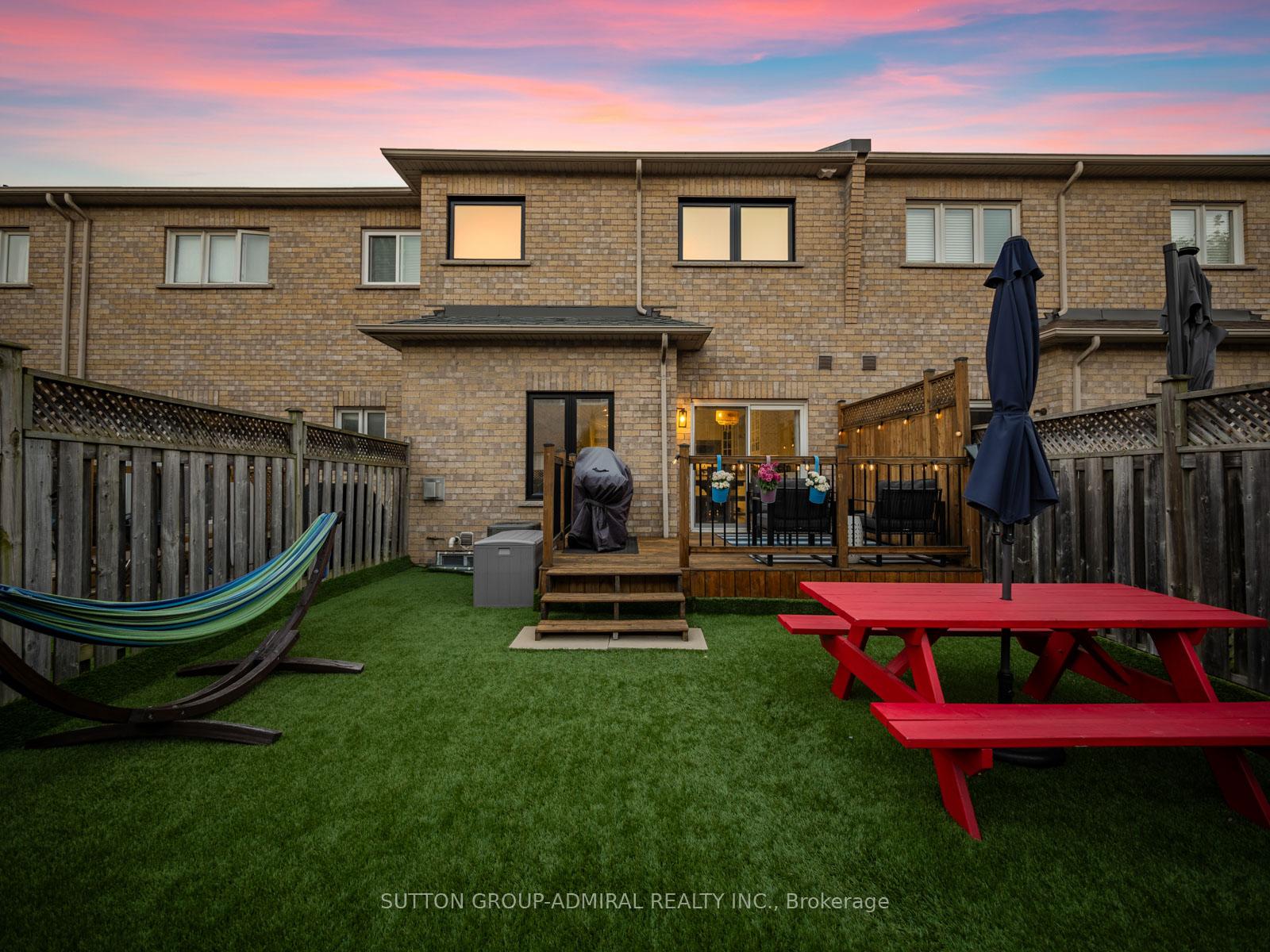 Photo 37 of 29 Daniel Reaman Crescent, Vaughan, Patterson — HOMEH