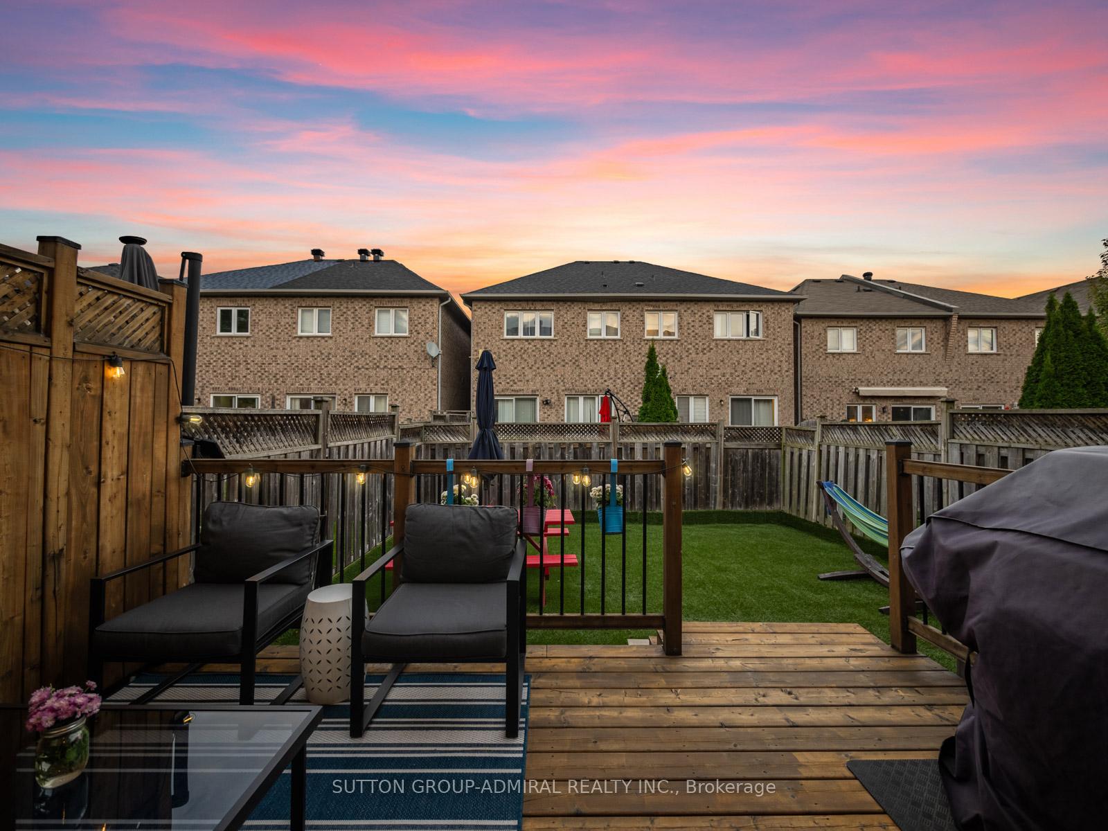 Photo 40 of 29 Daniel Reaman Crescent, Vaughan, Patterson — HOMEH