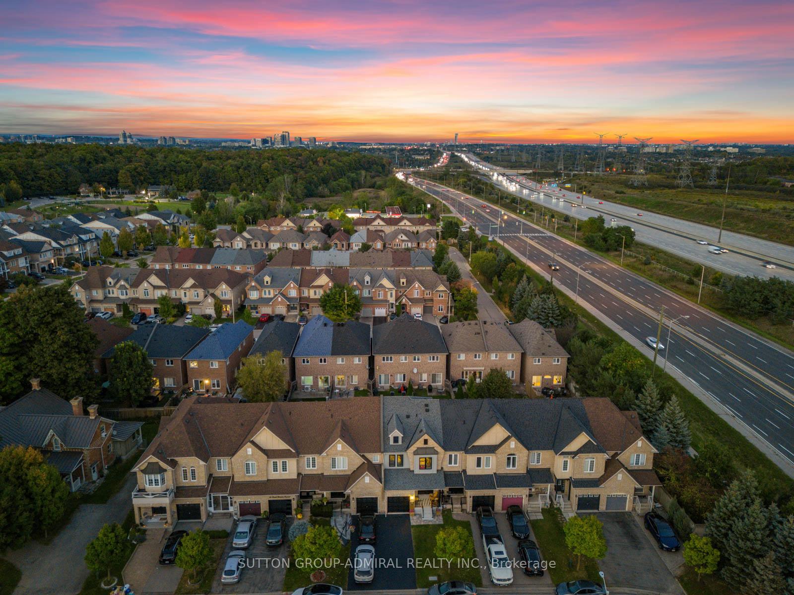 Photo 45 of 29 Daniel Reaman Crescent, Vaughan, Patterson — HOMEH