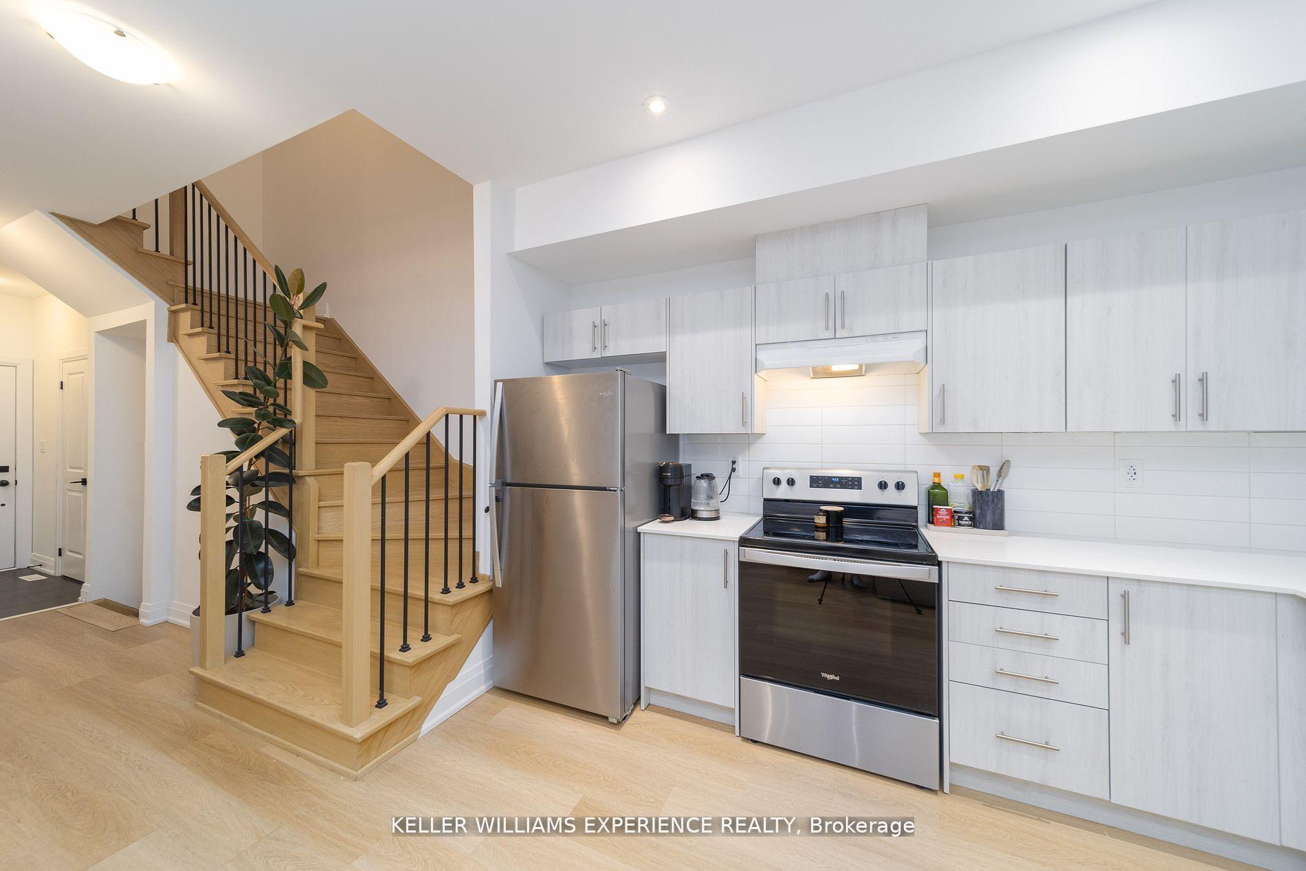 Photo 6 of 137 Turnberry Lane, Barrie, Painswick South — HOMEH