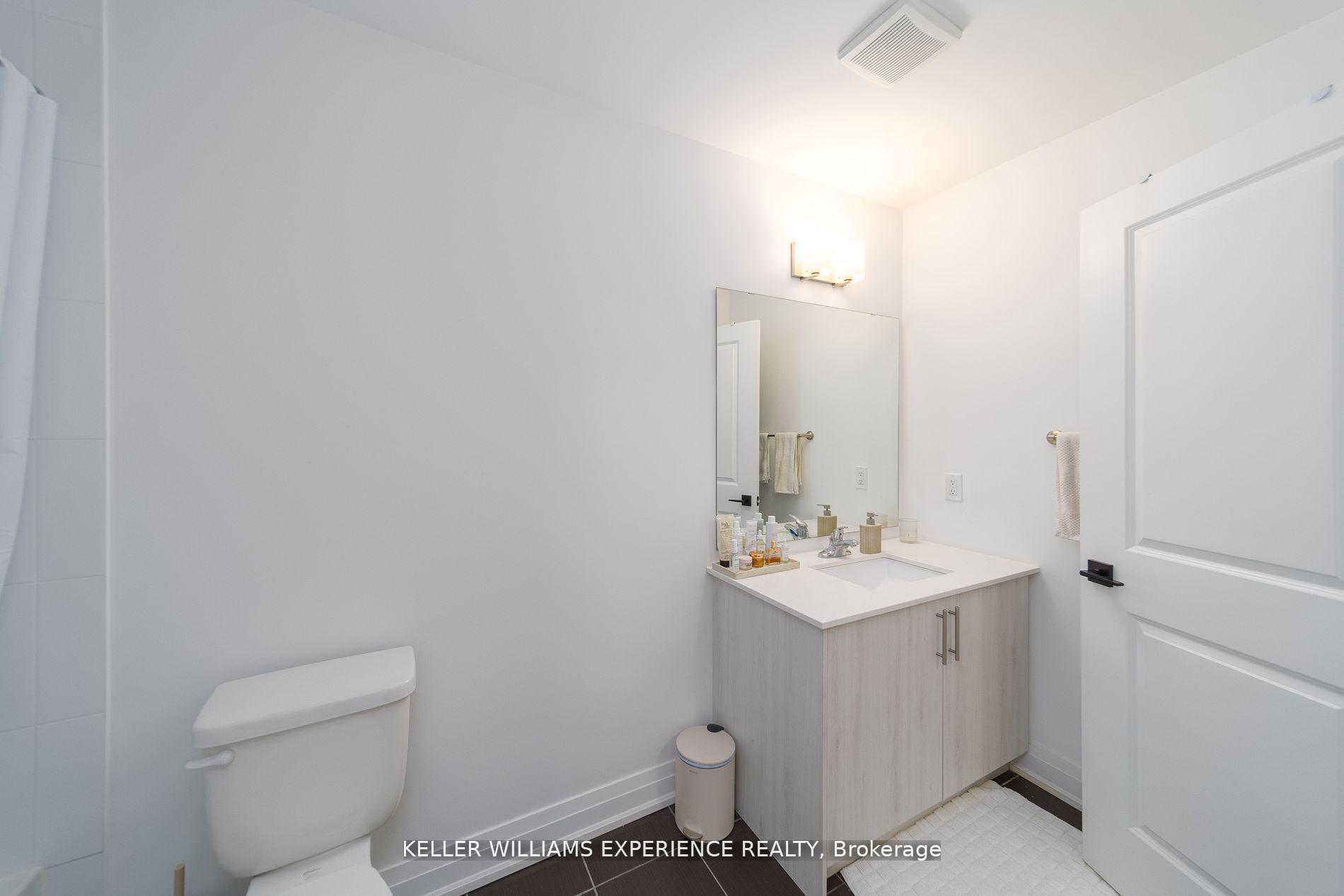 Photo 16 of 137 Turnberry Lane, Barrie, Painswick South — HOMEH