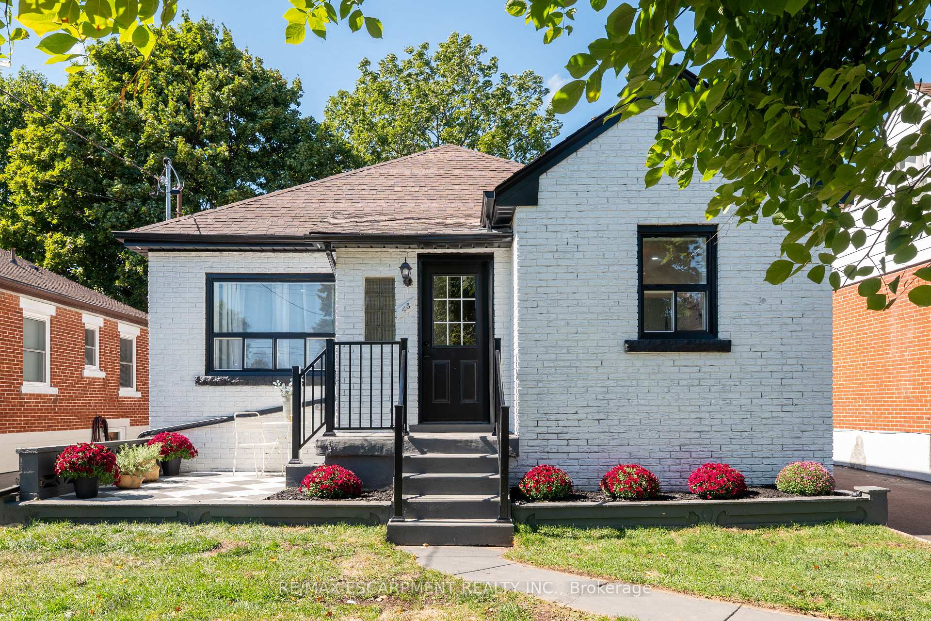 Photo 2 of 48 Woodbridge Road, Hamilton, Rosedale — HOMEH