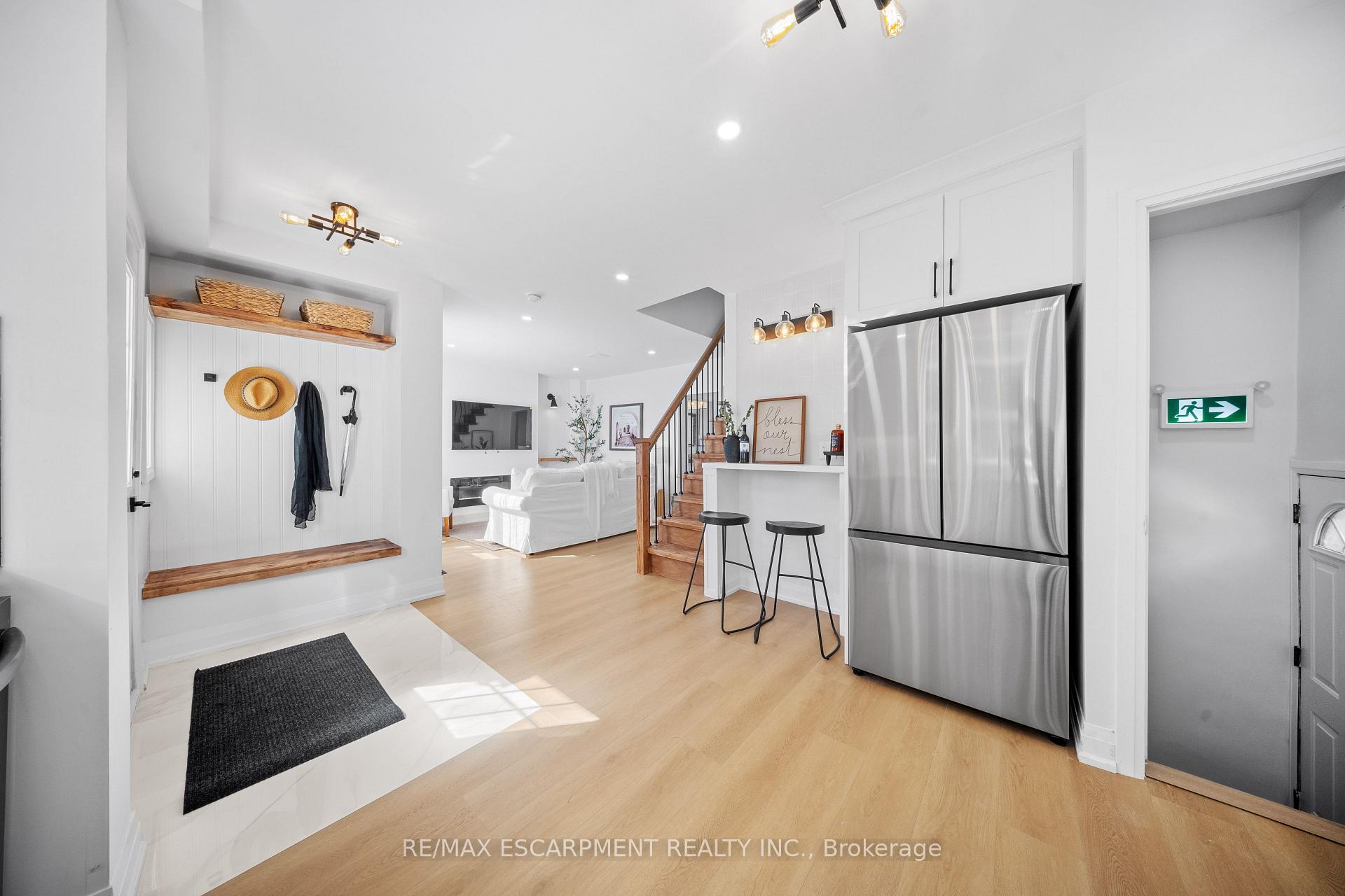 Photo 11 of 48 Woodbridge Road, Hamilton, Rosedale — HOMEH