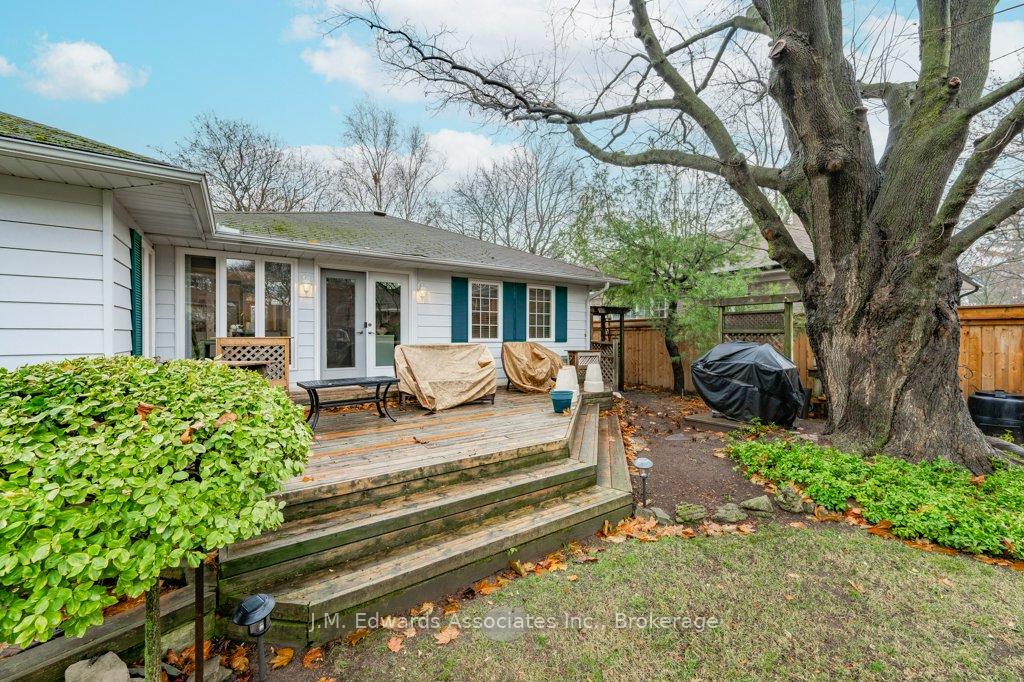 Photo 5 of 481 Townsend Avenue, Burlington, LaSalle — HOMEH