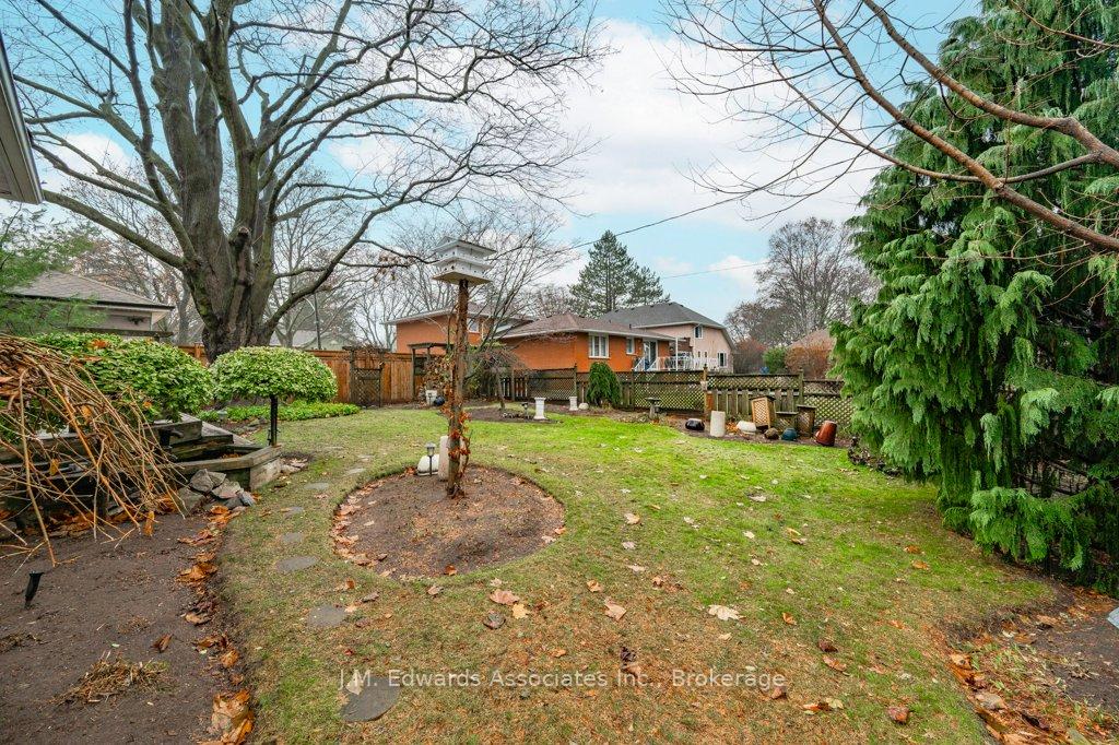 Photo 7 of 481 Townsend Avenue, Burlington, LaSalle — HOMEH