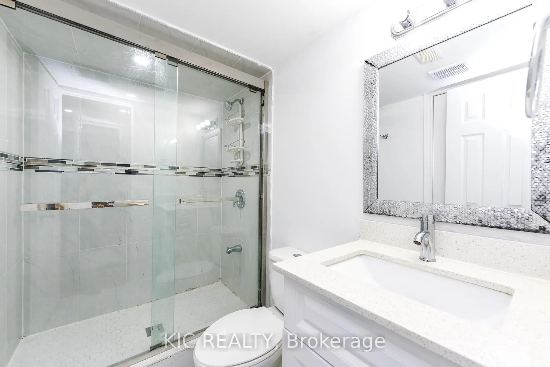 Photo 17 of 14 Paramount Place, Brampton, Fletcher's West — HOMEH