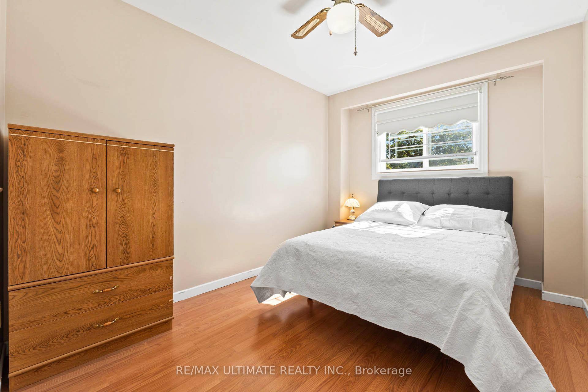 Photo 15 of 33 Forsythia Road, Brampton, Southgate — HOMEH