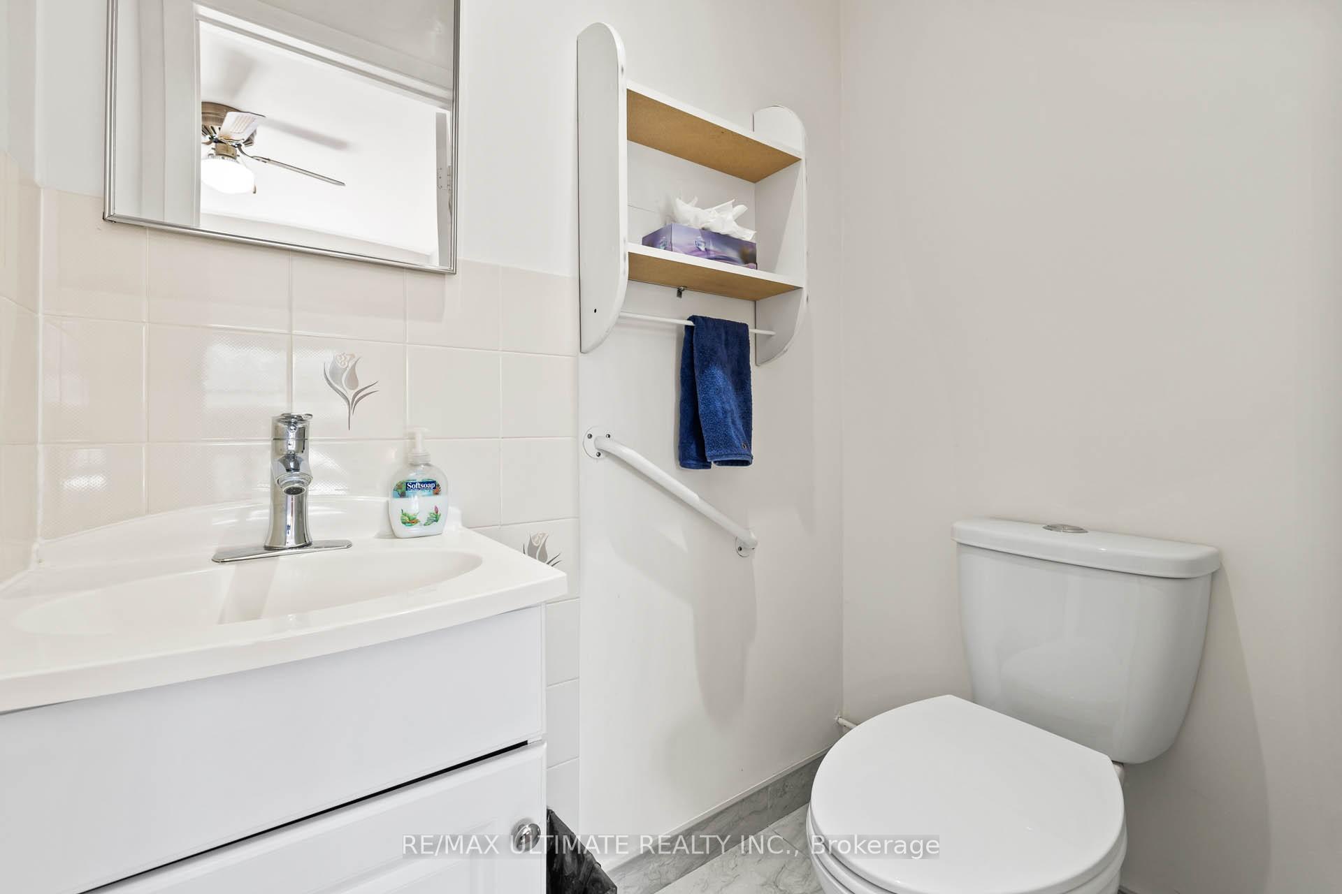 Photo 17 of 33 Forsythia Road, Brampton, Southgate — HOMEH