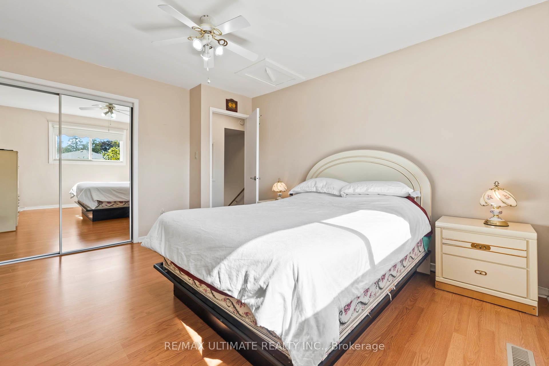Photo 18 of 33 Forsythia Road, Brampton, Southgate — HOMEH
