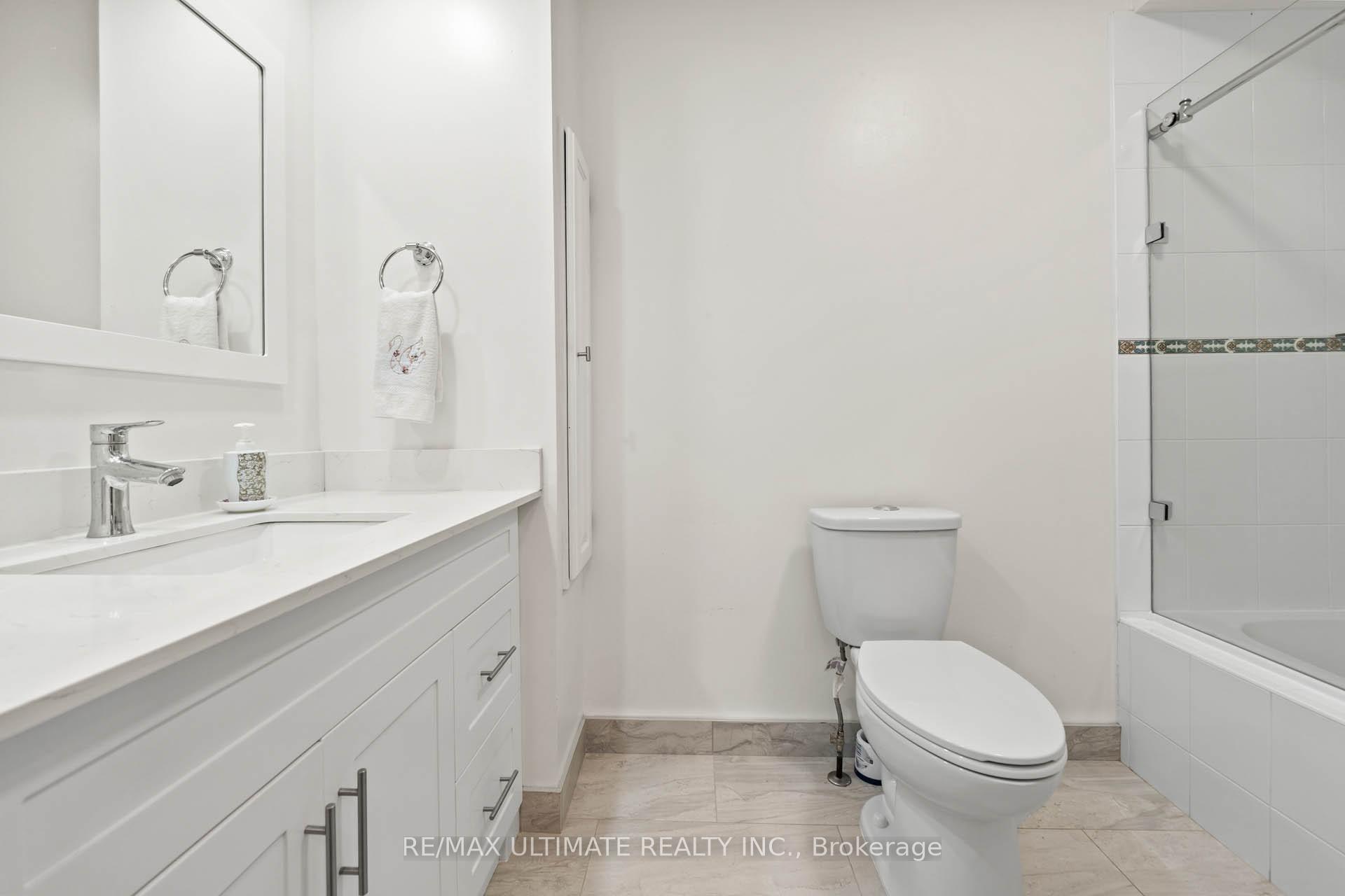 Photo 19 of 33 Forsythia Road, Brampton, Southgate — HOMEH