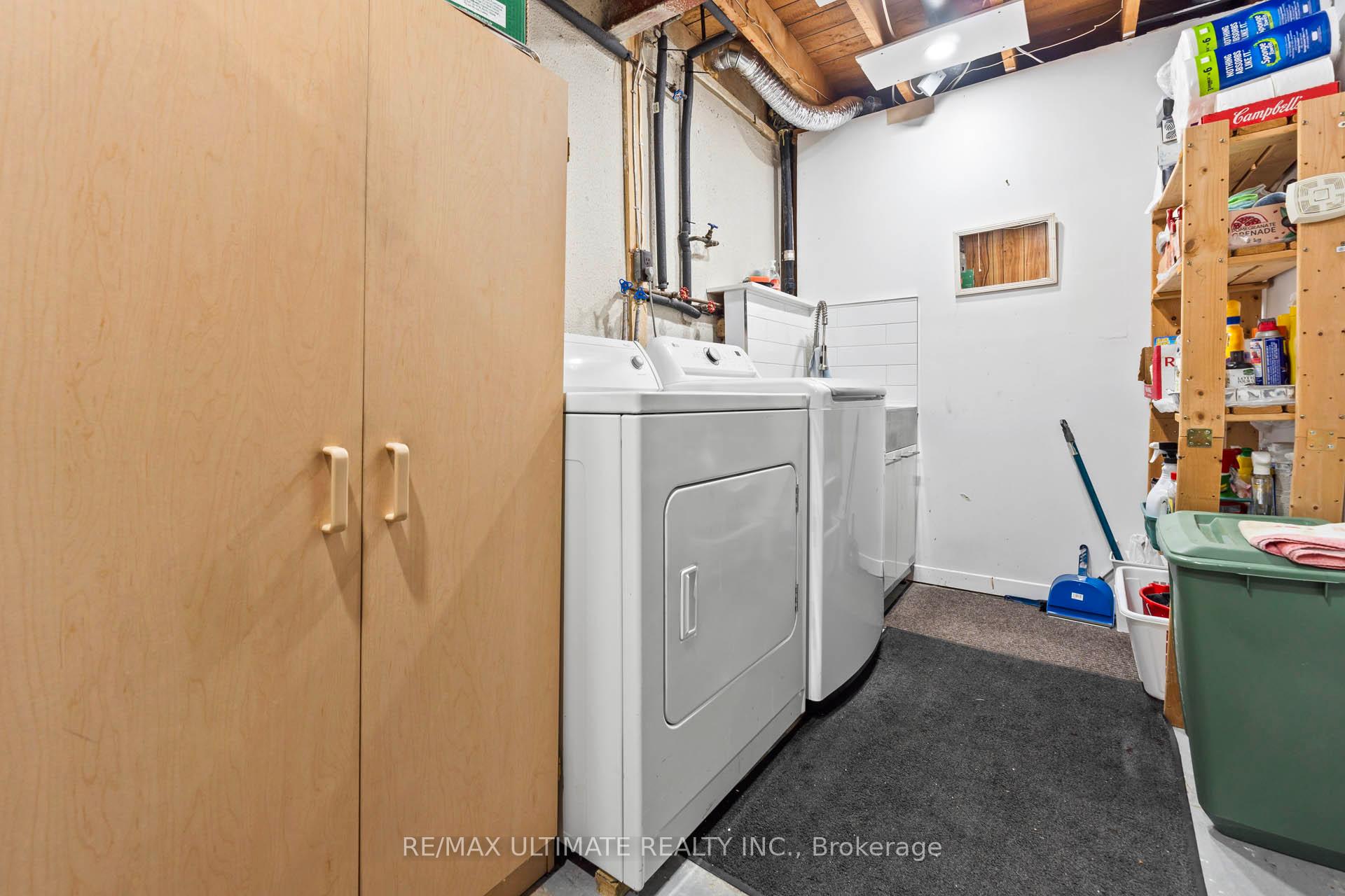 Photo 23 of 33 Forsythia Road, Brampton, Southgate — HOMEH