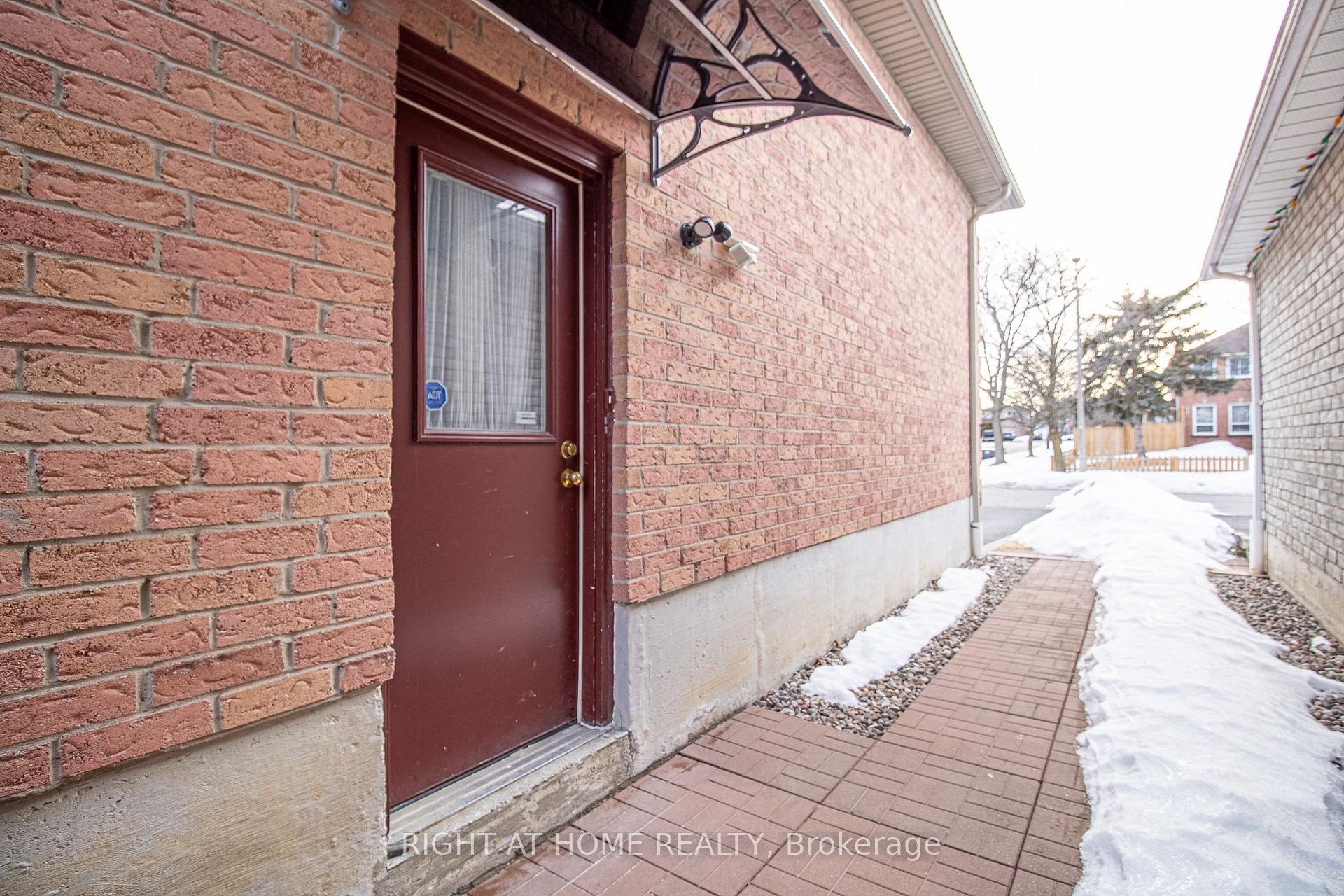 Photo 6 of Unit Basement, 28 Mullen Drive, Ajax, Central West — HOMEH