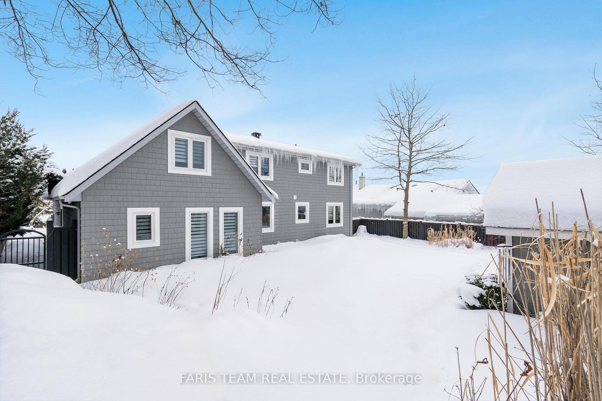 Photo 22 of 24 Keats Drive, Barrie, Letitia Heights — HOMEH