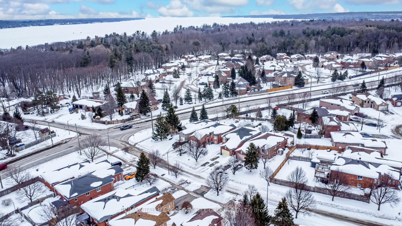 Photo 2 of 106 Brennan Avenue, Barrie, South Shore — HOMEH