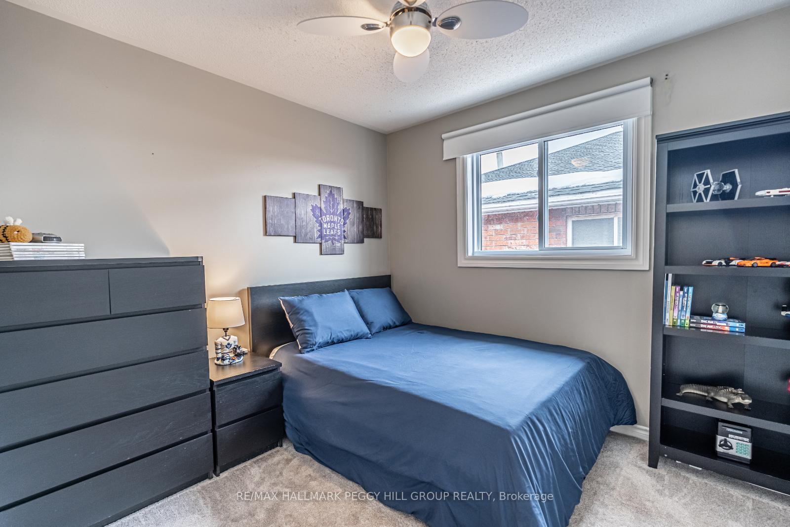 Photo 11 of 106 Brennan Avenue, Barrie, South Shore — HOMEH
