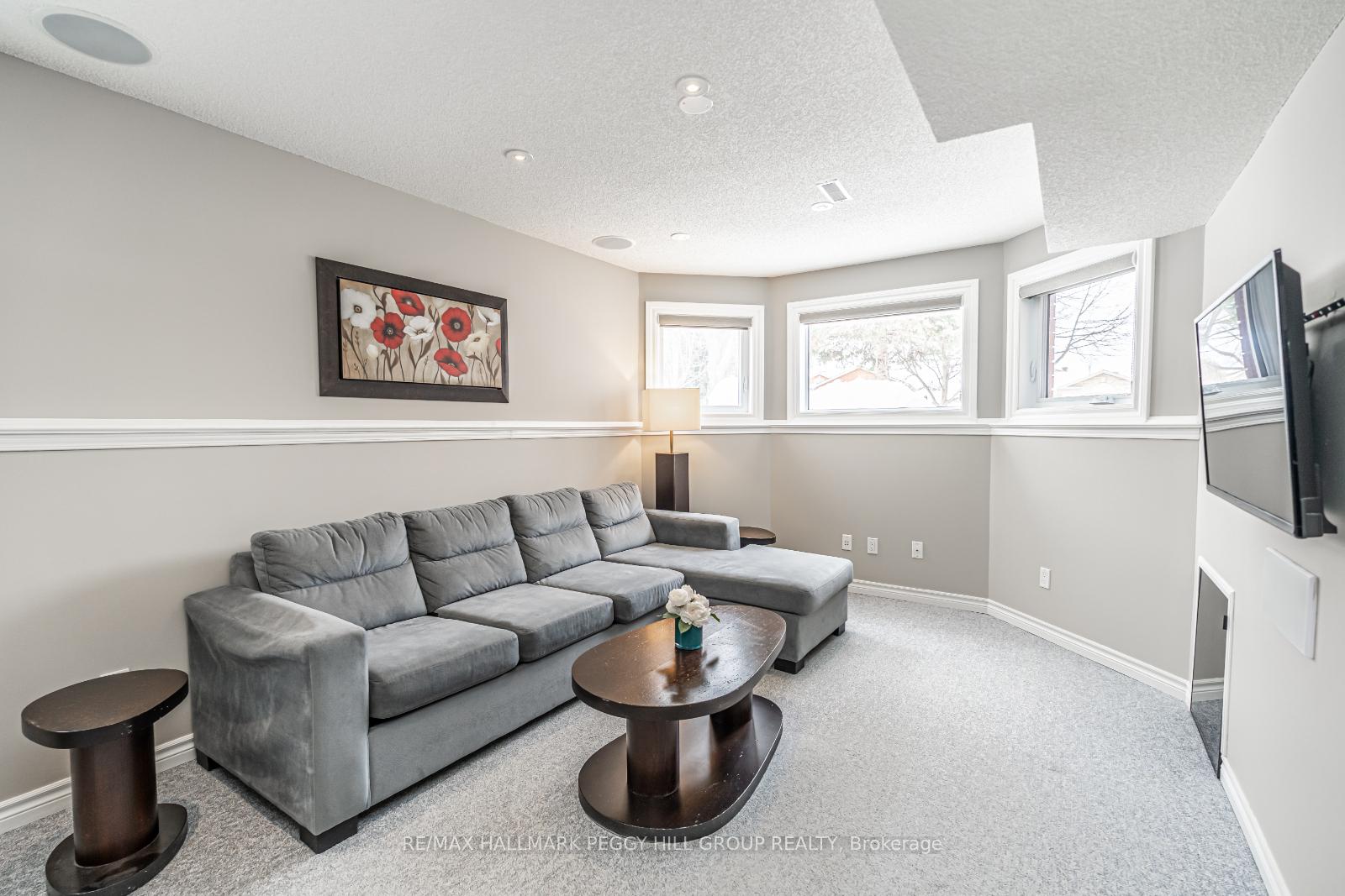 Photo 14 of 106 Brennan Avenue, Barrie, South Shore — HOMEH
