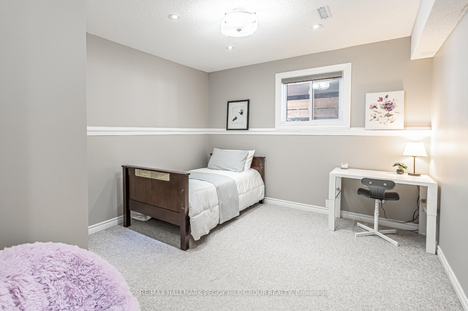Photo 16 of 106 Brennan Avenue, Barrie, South Shore — HOMEH