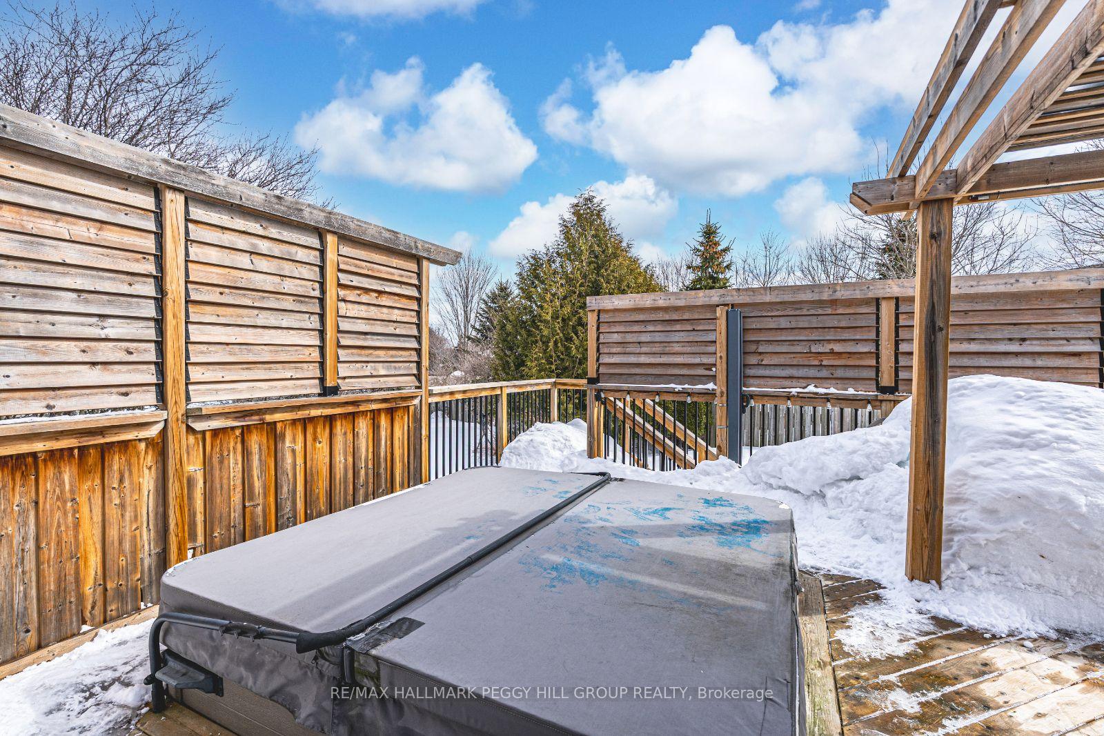 Photo 20 of 106 Brennan Avenue, Barrie, South Shore — HOMEH