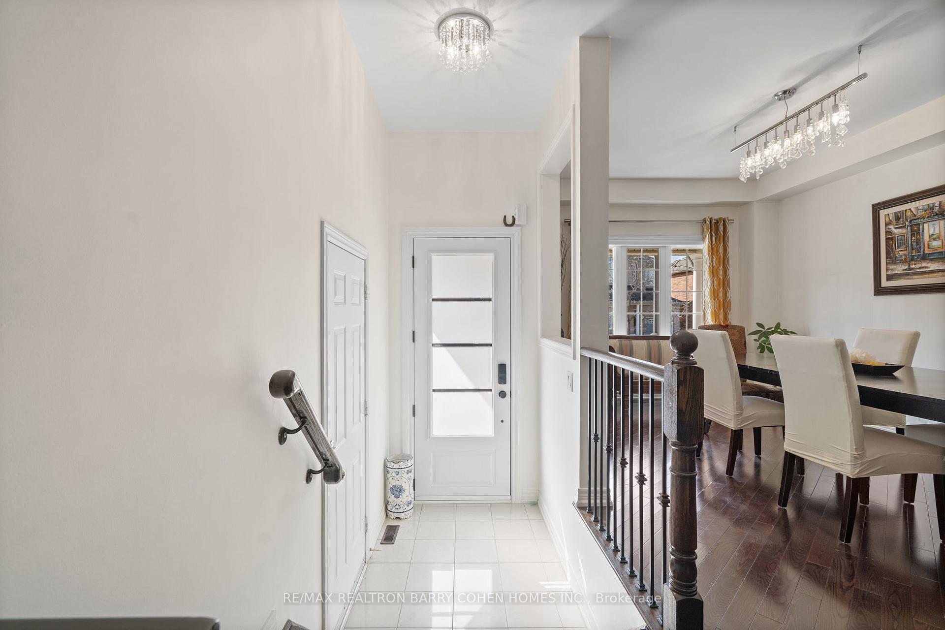 Photo 4 of 92 Capera Drive, Vaughan, Vellore Village — HOMEH