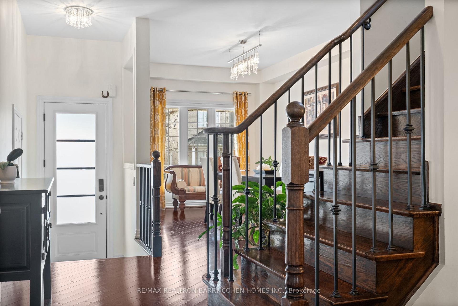 Photo 8 of 92 Capera Drive, Vaughan, Vellore Village — HOMEH