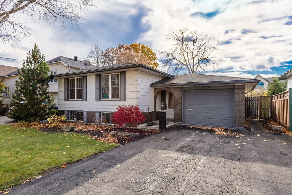 Photo 1 of 330 Tuck Drive, Burlington, Shoreacres — HOMEH