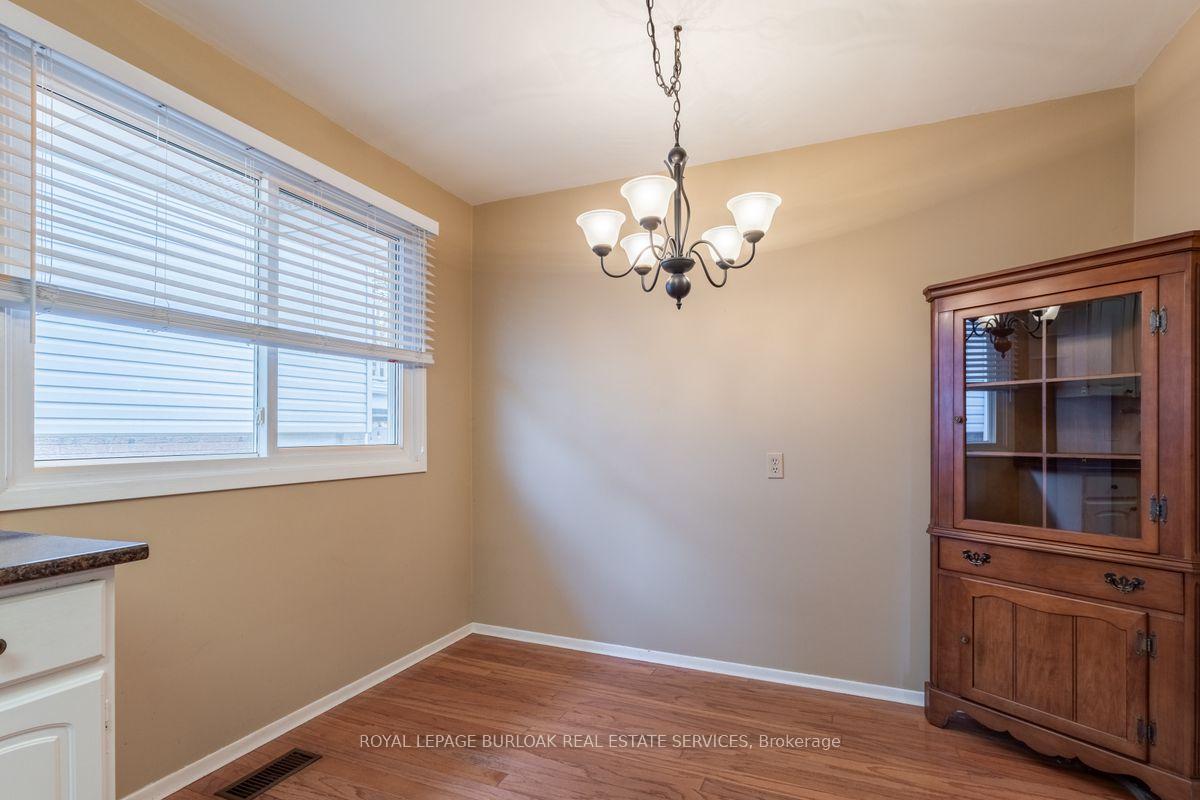 Photo 11 of 330 Tuck Drive, Burlington, Shoreacres — HOMEH