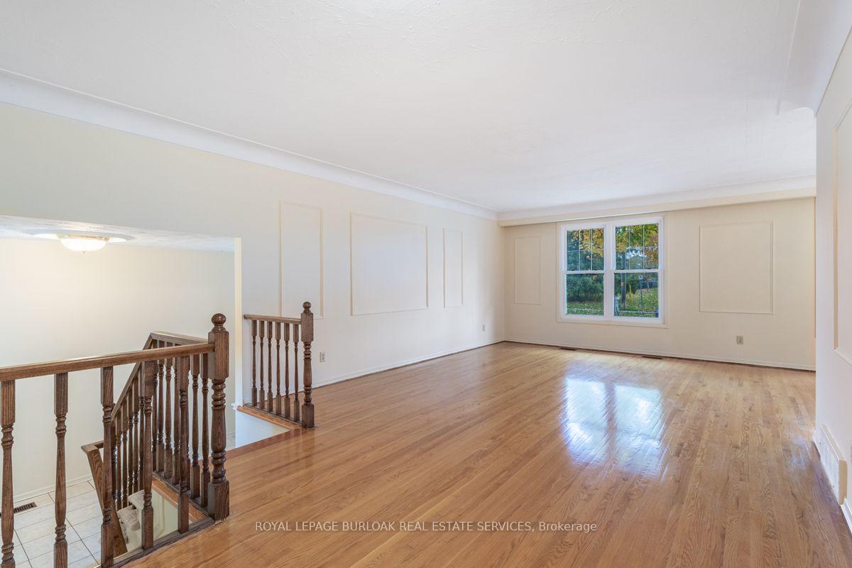 Photo 13 of 330 Tuck Drive, Burlington, Shoreacres — HOMEH