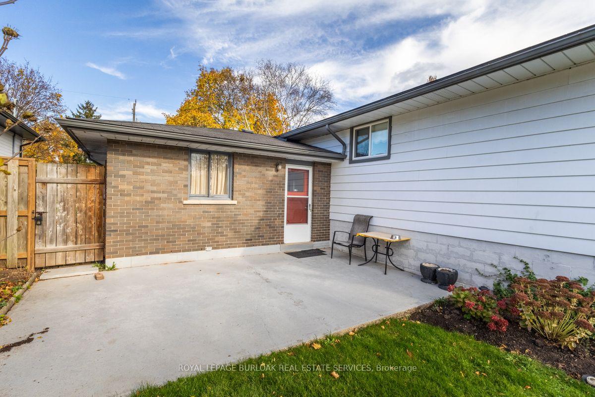Photo 32 of 330 Tuck Drive, Burlington, Shoreacres — HOMEH