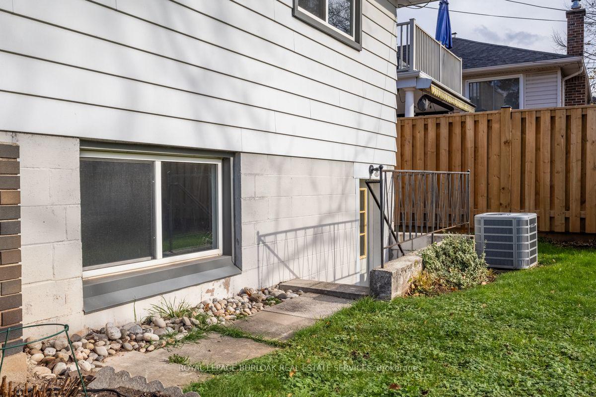 Photo 38 of 330 Tuck Drive, Burlington, Shoreacres — HOMEH