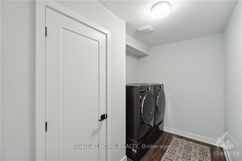 Photo 6 of 1028 Apolune Street, Ottawa, Barrhaven - Half Moon Bay — HOMEH