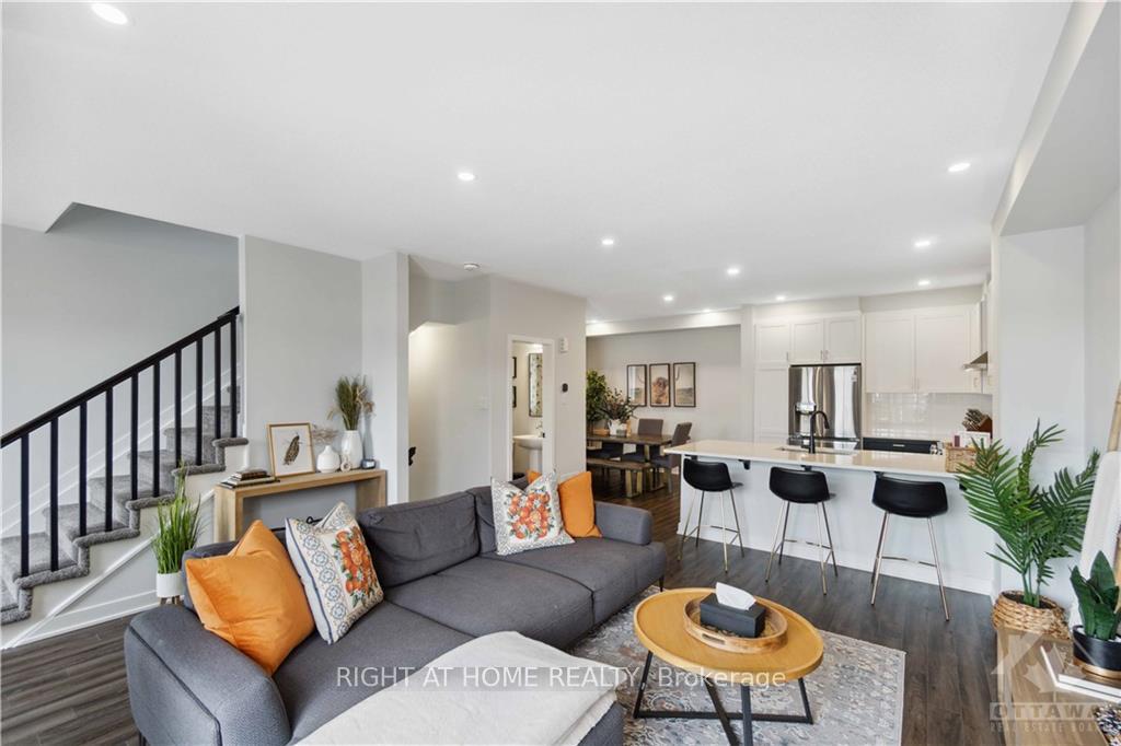 Photo 10 of 1028 Apolune Street, Ottawa, Barrhaven - Half Moon Bay — HOMEH