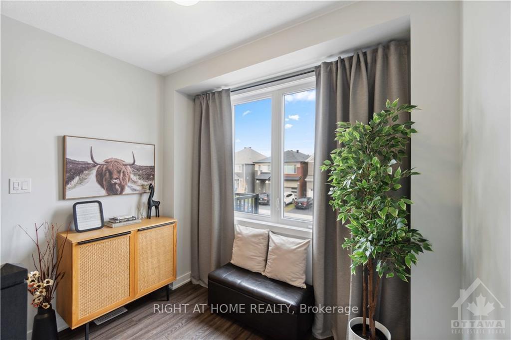 Photo 12 of 1028 Apolune Street, Ottawa, Barrhaven - Half Moon Bay — HOMEH