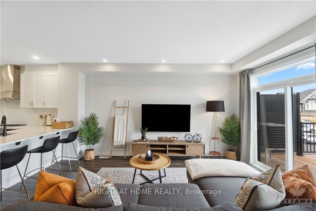 Photo 13 of 1028 Apolune Street, Ottawa, Barrhaven - Half Moon Bay — HOMEH
