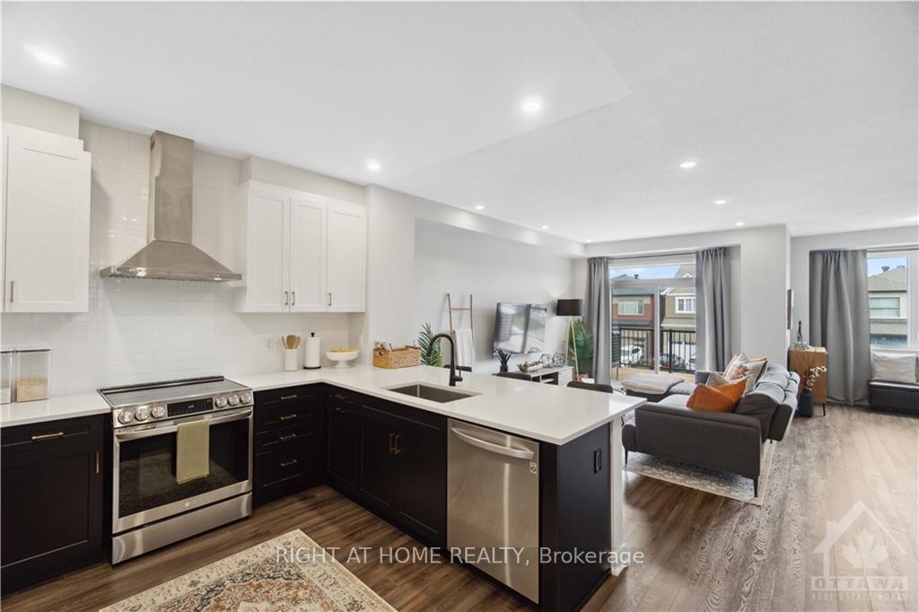 Photo 16 of 1028 Apolune Street, Ottawa, Barrhaven - Half Moon Bay — HOMEH
