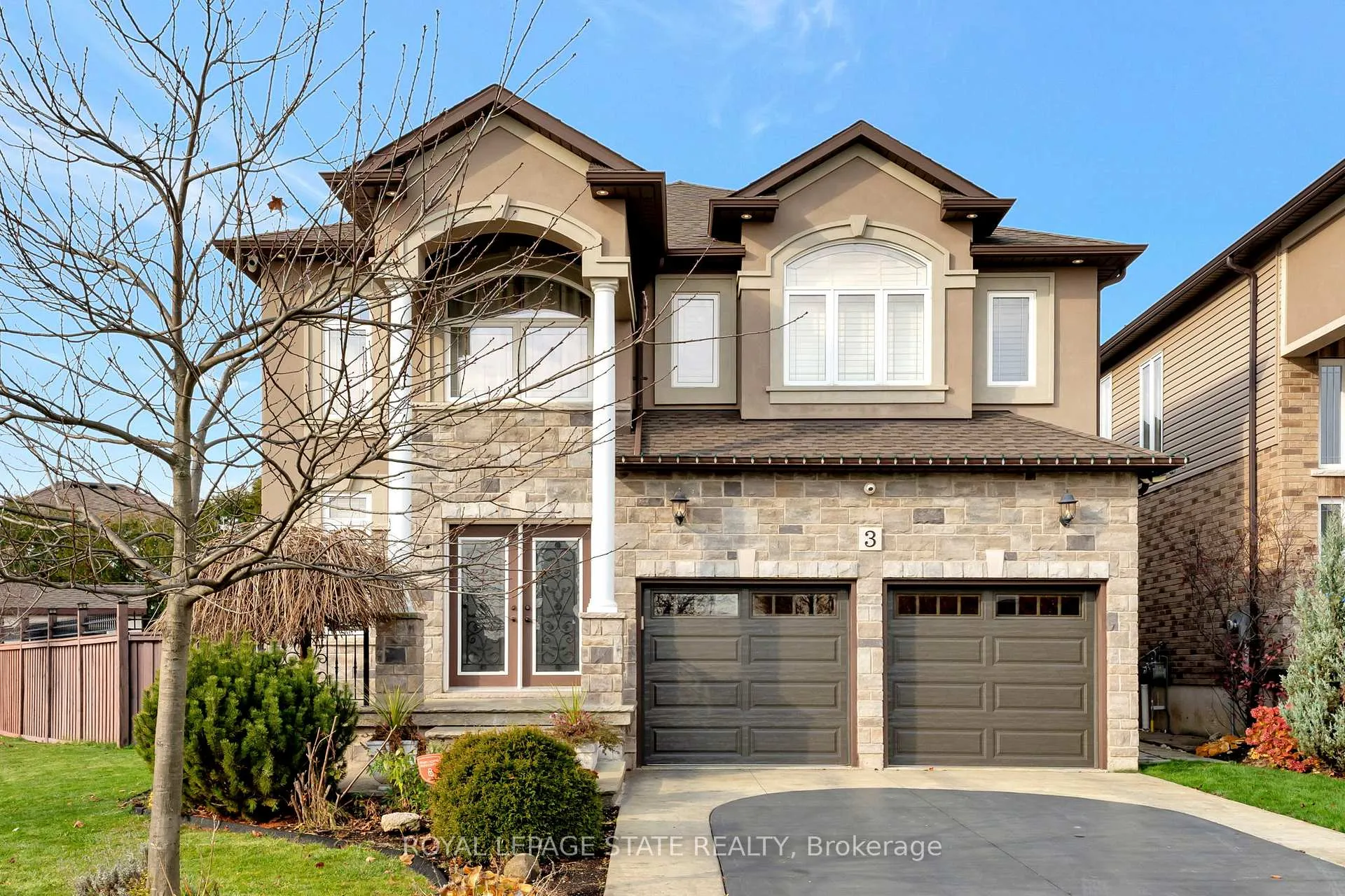 Photo 1 of 3 Rianna Court, Hamilton, Carpenter — HOMEH