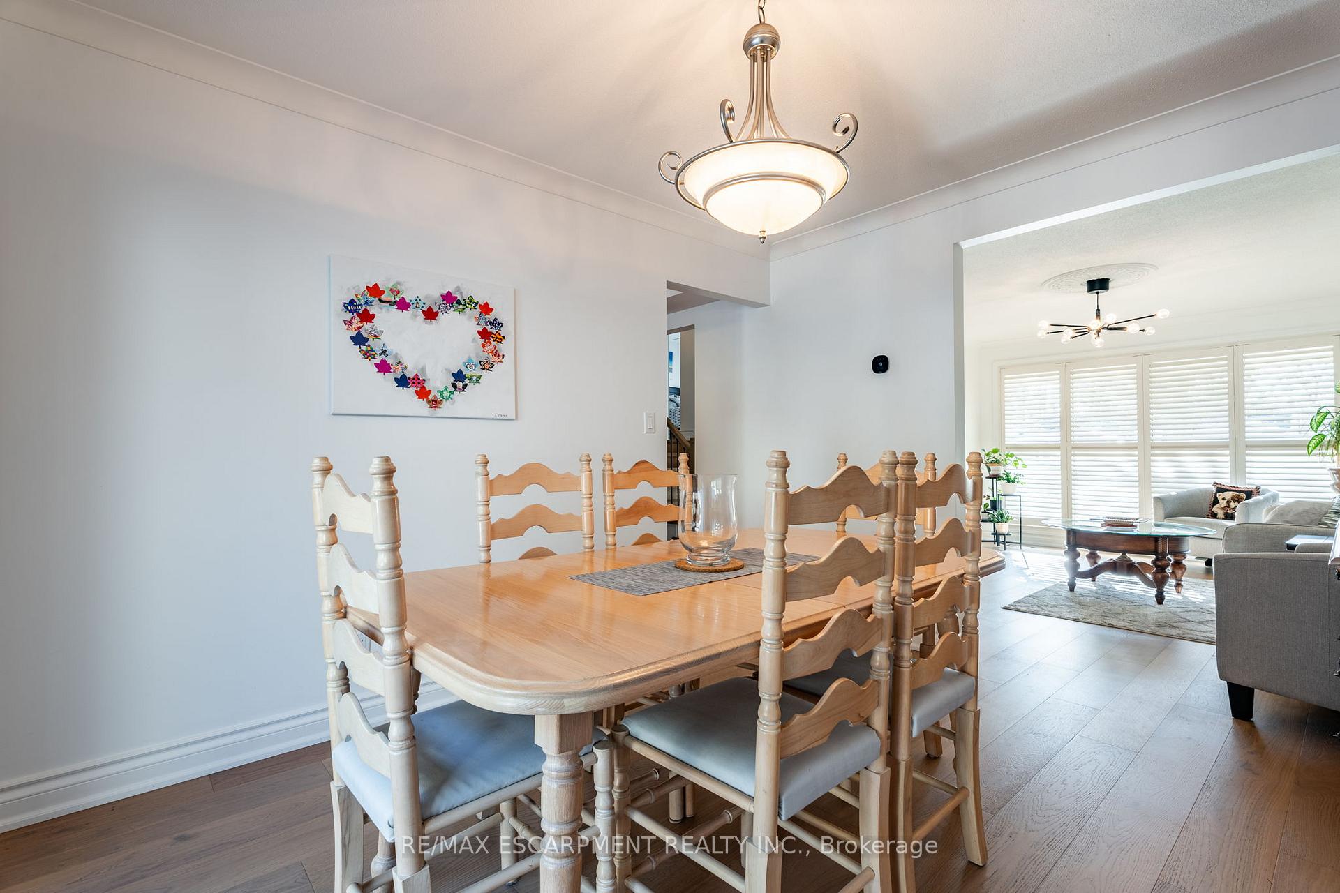 Photo 11 of 2014 Cavendish Drive, Burlington, Brant Hills — HOMEH