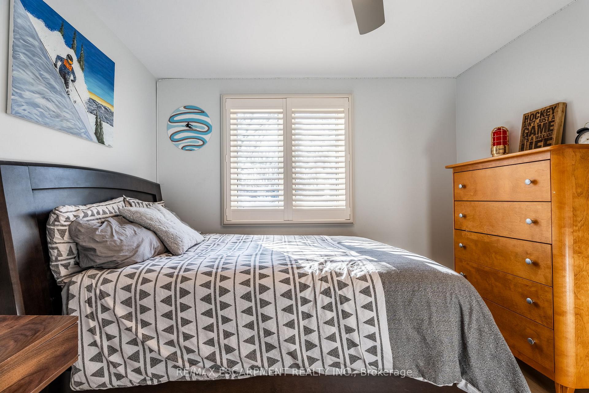 Photo 34 of 2014 Cavendish Drive, Burlington, Brant Hills — HOMEH