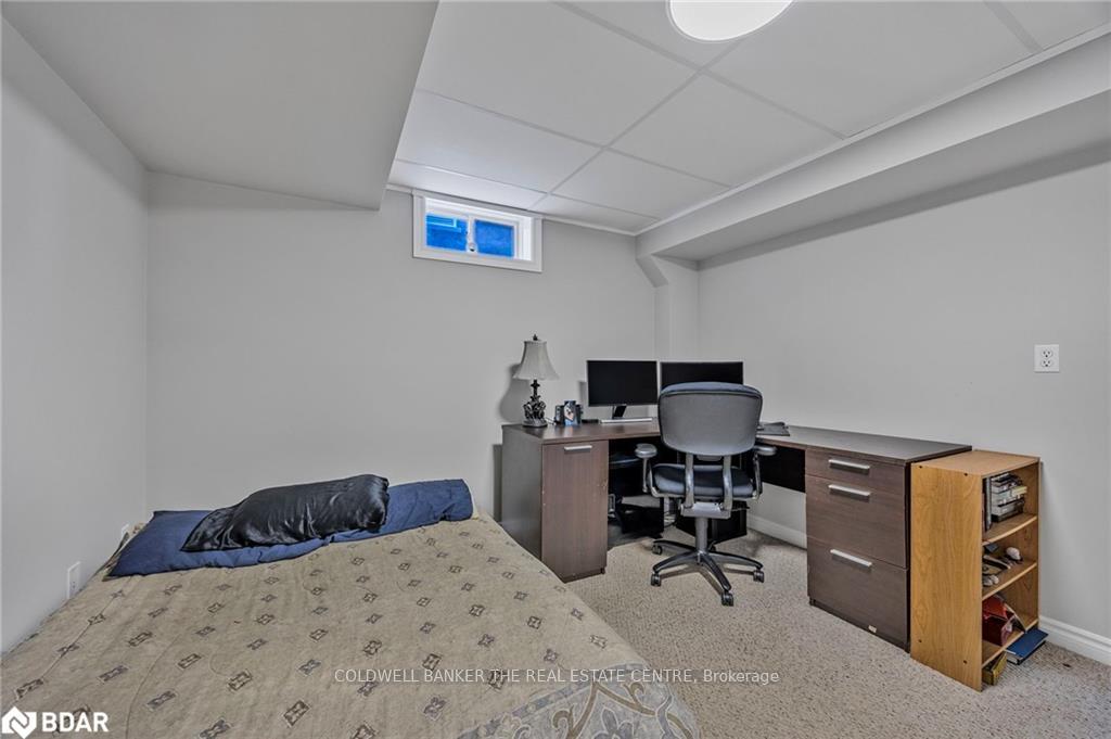 Photo 19 of 32 Jagges Drive, Barrie, Edgehill Drive — HOMEH