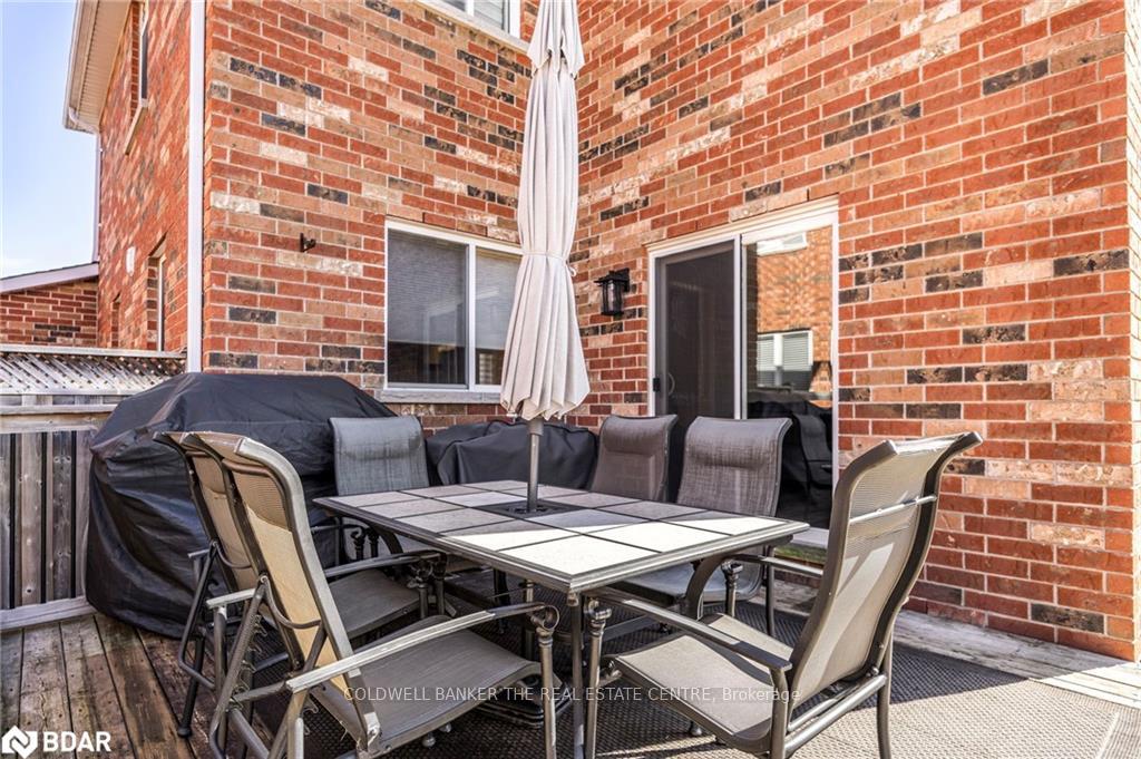 Photo 21 of 32 Jagges Drive, Barrie, Edgehill Drive — HOMEH