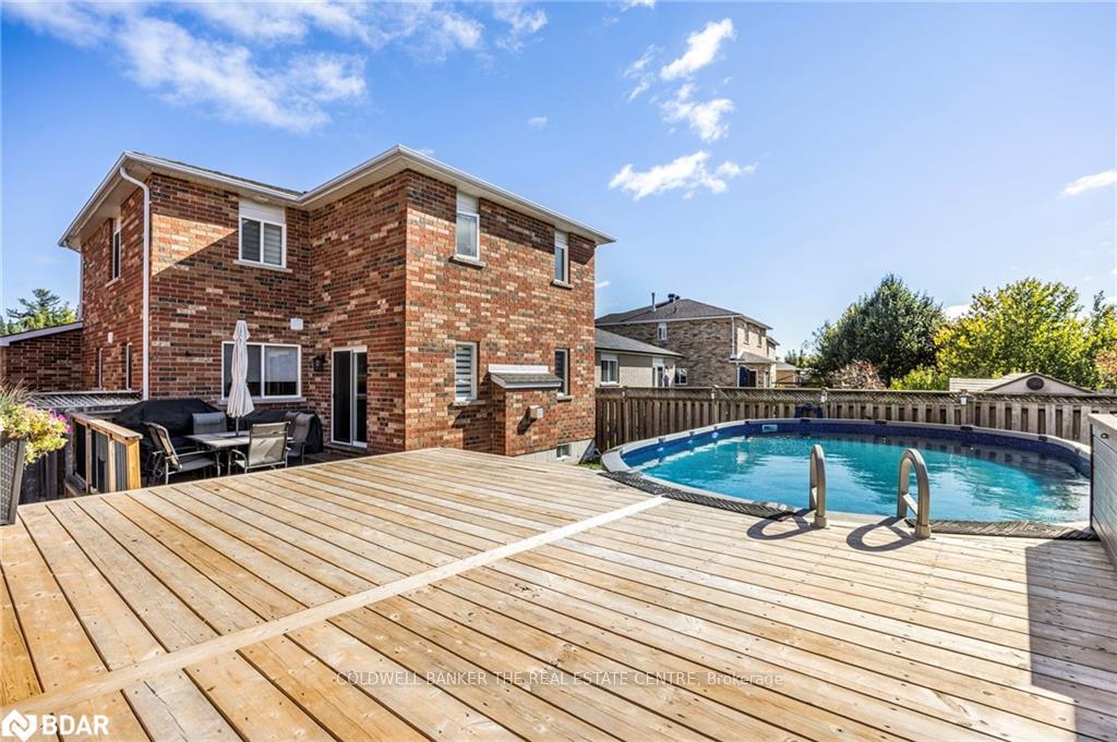 Photo 24 of 32 Jagges Drive, Barrie, Edgehill Drive — HOMEH