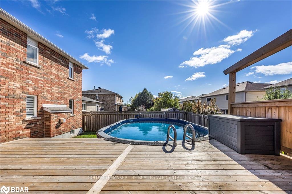 Photo 26 of 32 Jagges Drive, Barrie, Edgehill Drive — HOMEH
