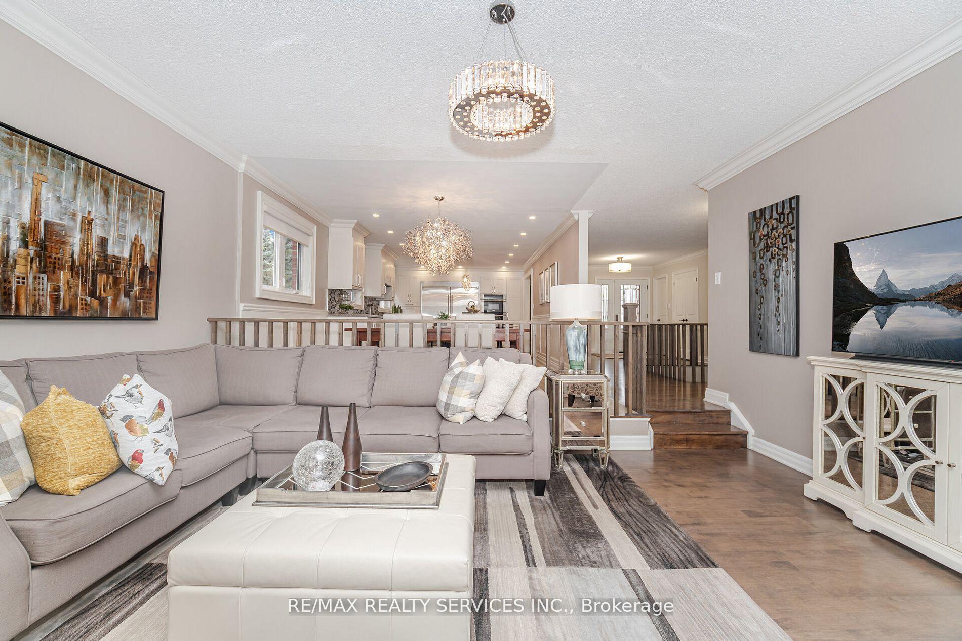Photo 14 of 33 Carnforth Drive, Brampton, Snelgrove — HOMEH