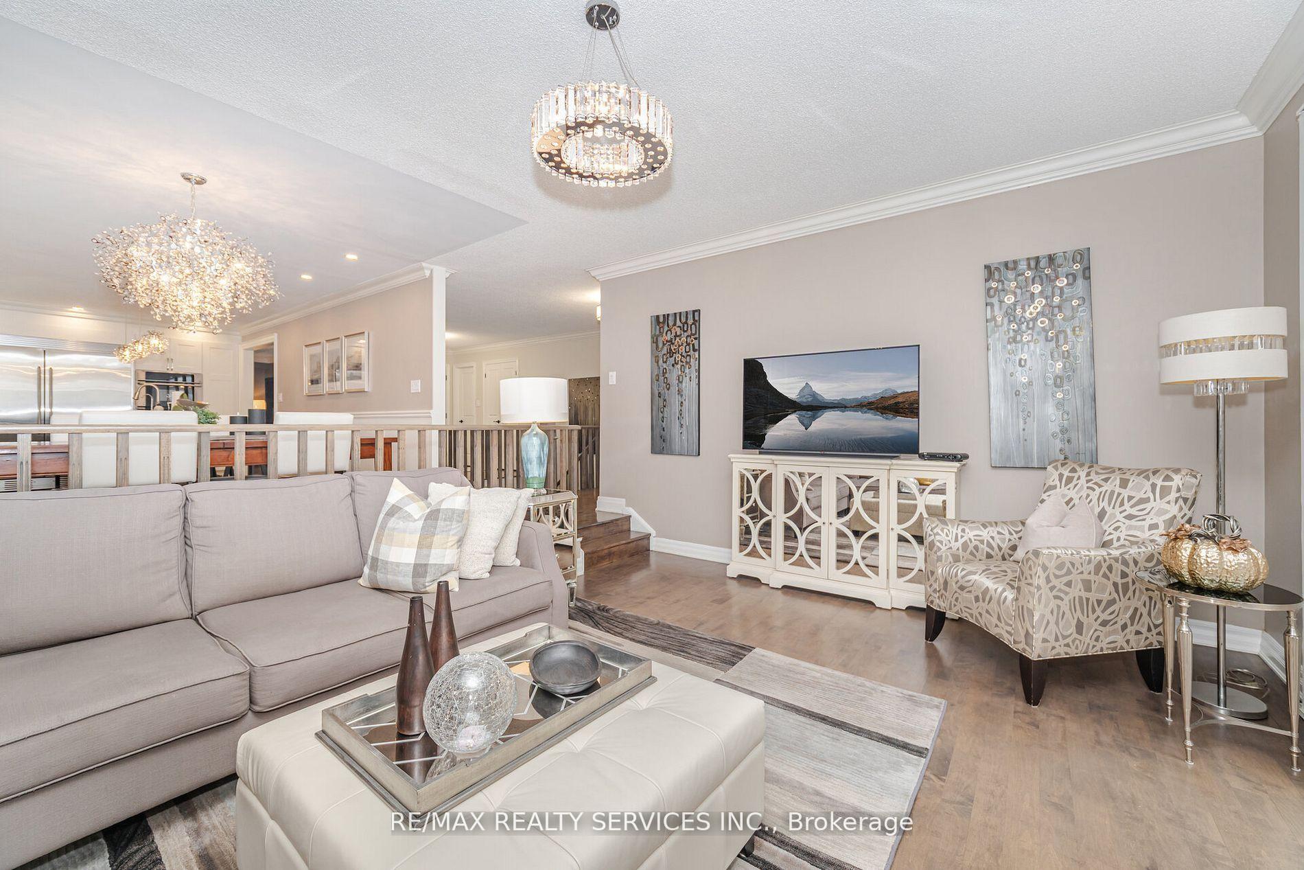 Photo 15 of 33 Carnforth Drive, Brampton, Snelgrove — HOMEH