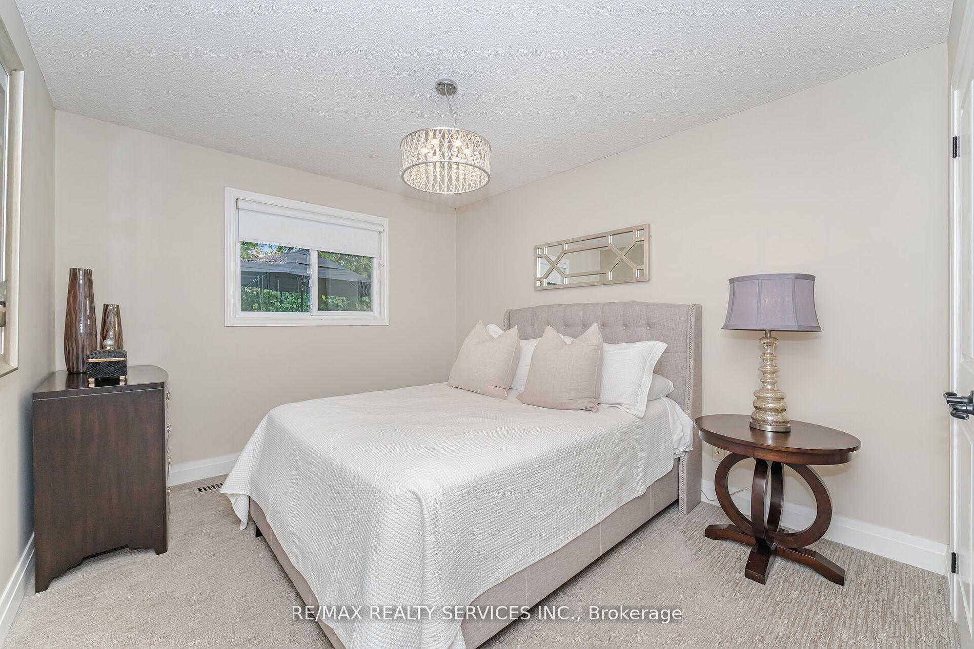 Photo 21 of 33 Carnforth Drive, Brampton, Snelgrove — HOMEH