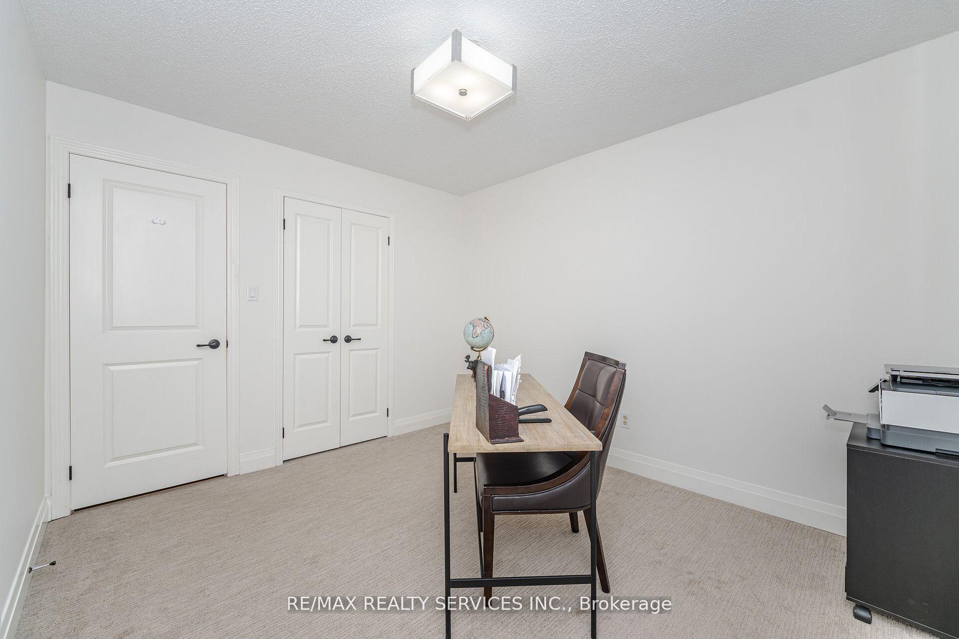 Photo 22 of 33 Carnforth Drive, Brampton, Snelgrove — HOMEH