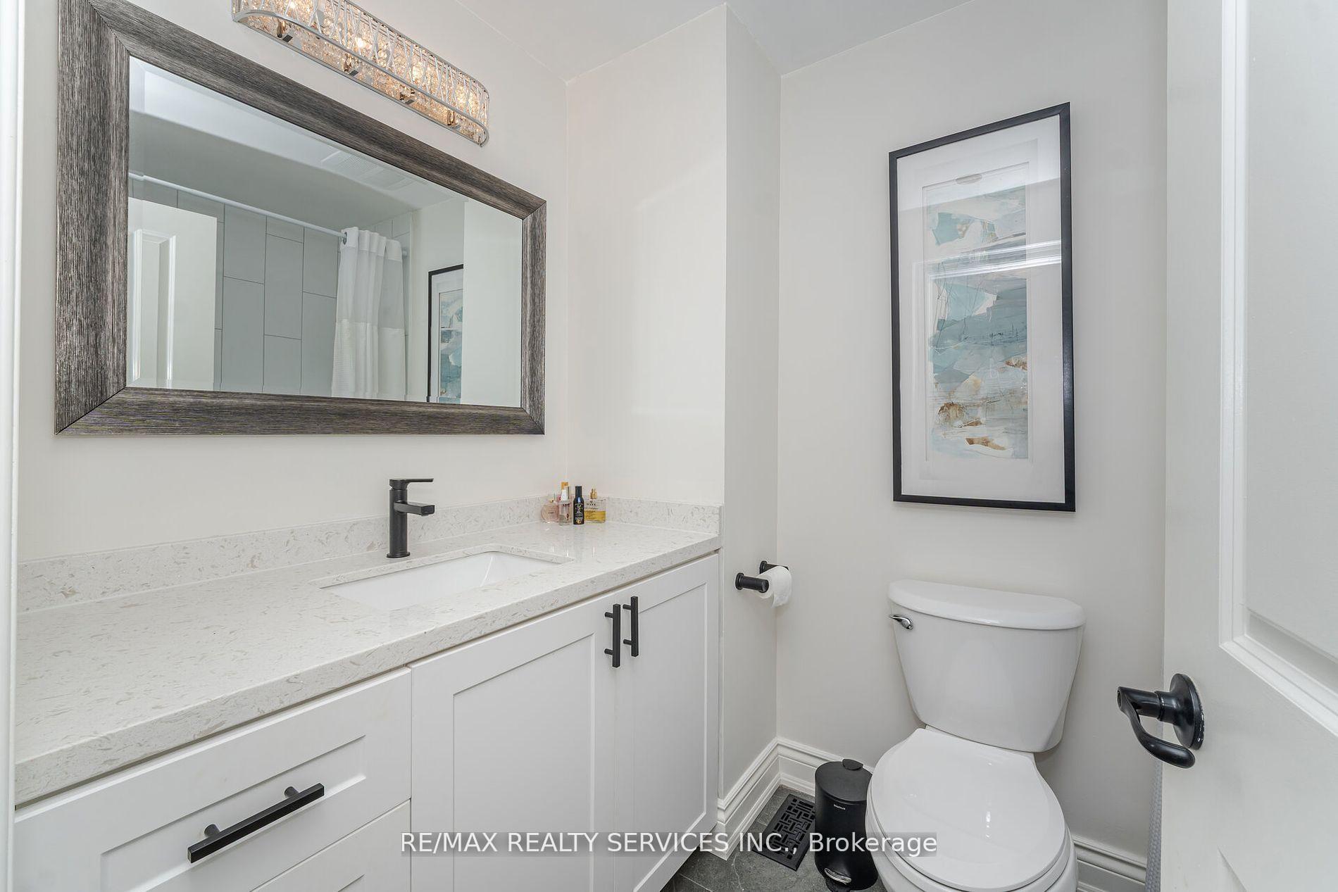 Photo 23 of 33 Carnforth Drive, Brampton, Snelgrove — HOMEH